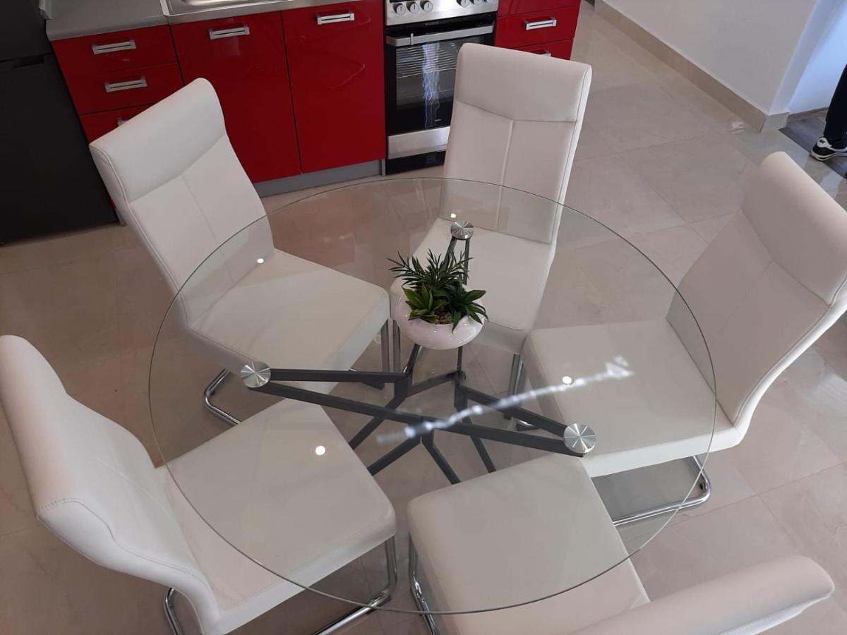 Anita Prizba Apartment Bagian luar foto