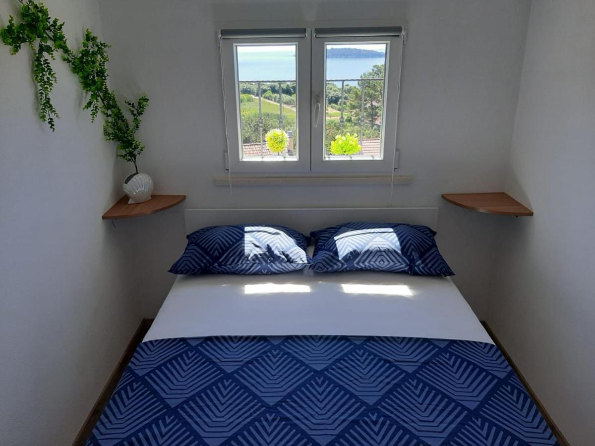 Anita Prizba Apartment Bagian luar foto