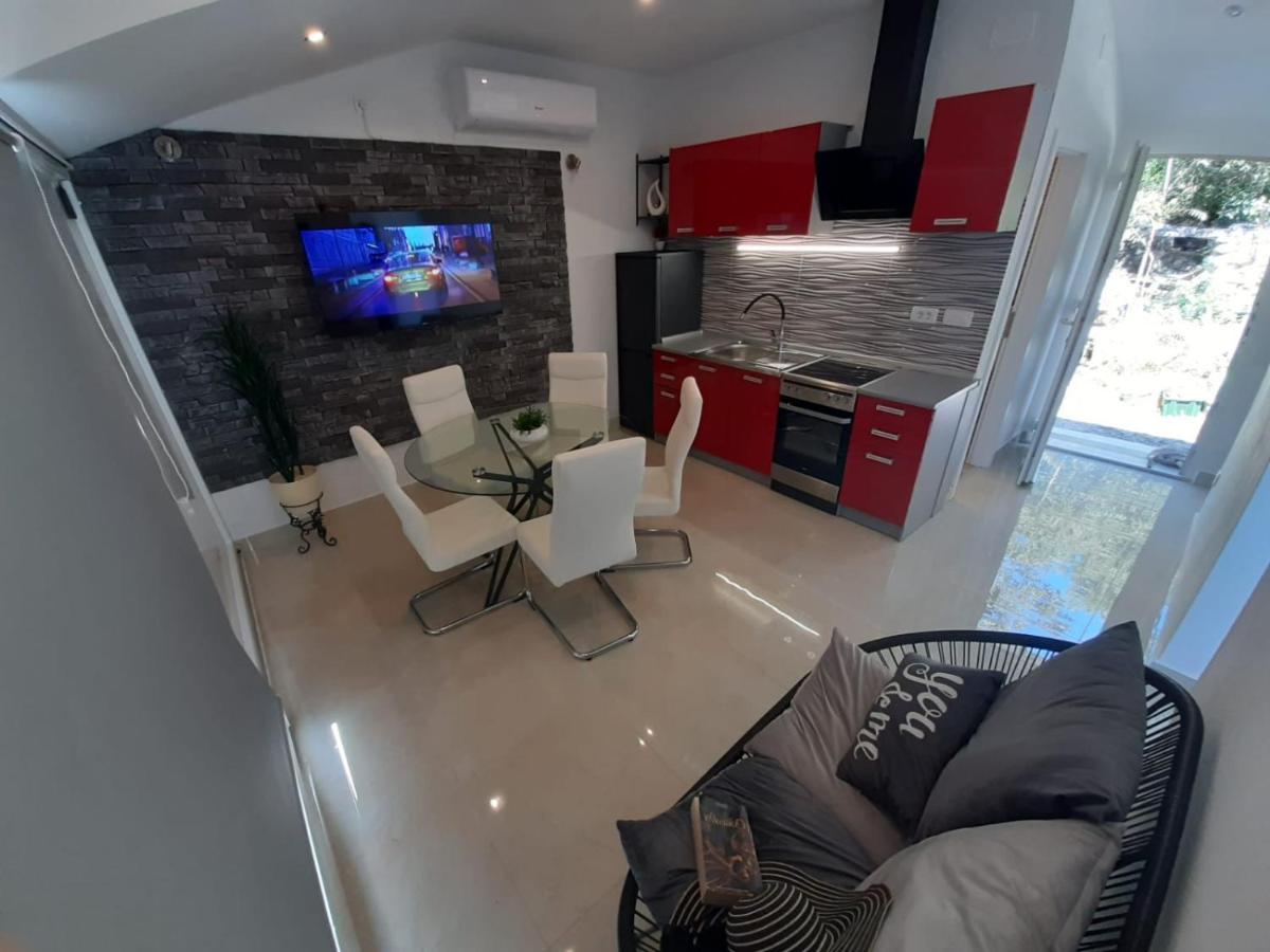 Anita Prizba Apartment Bagian luar foto