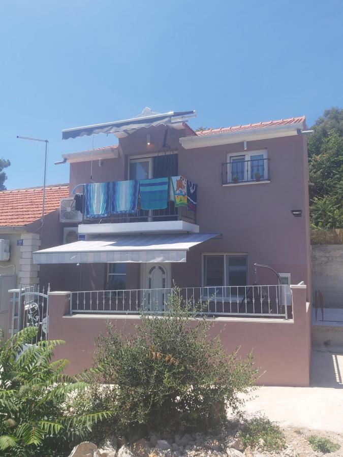 Anita Prizba Apartment Bagian luar foto