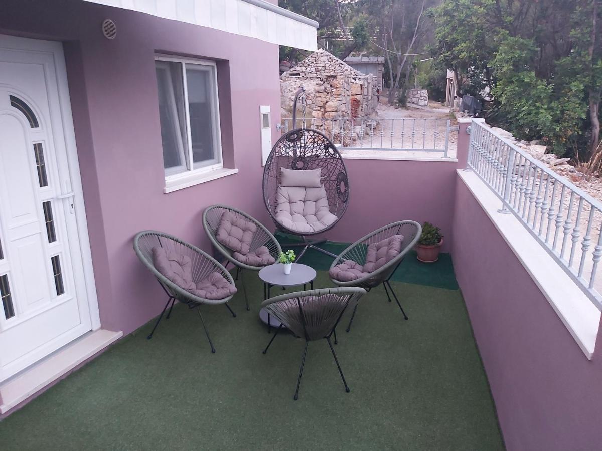 Anita Prizba Apartment Bagian luar foto